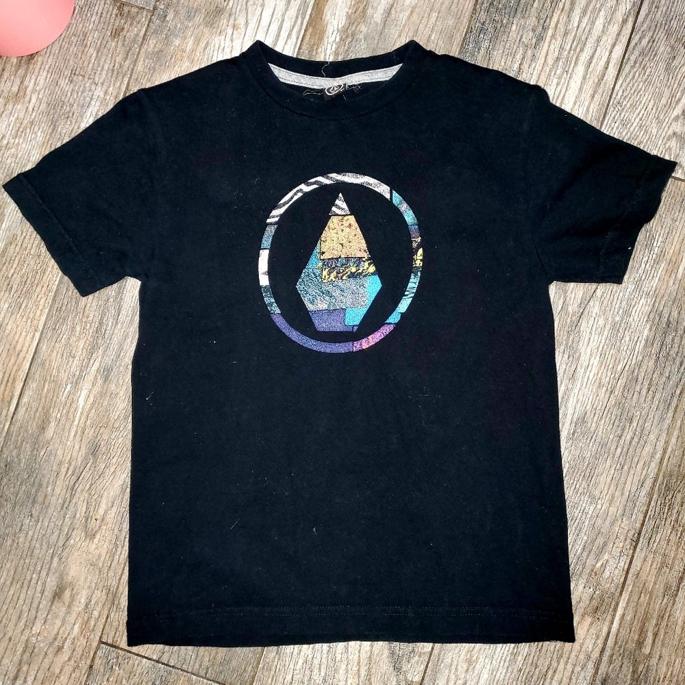 VOLCOM Collage Logo Tee Shirt- BOYS 8/10 small